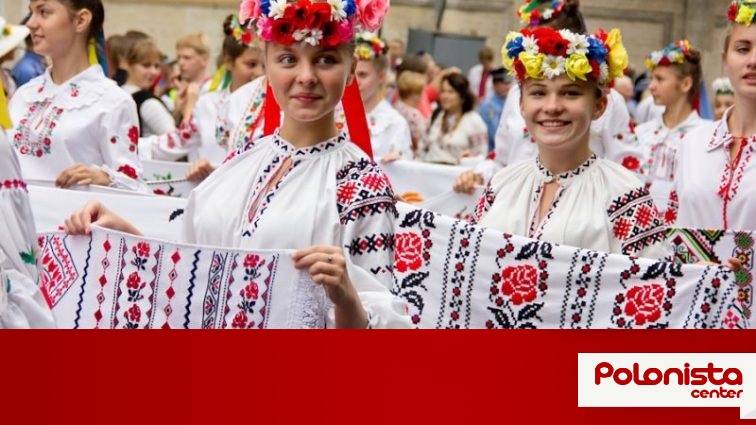 17 травня в Україні святкують День Вишиванки!